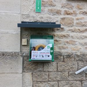 Installation d’un défibrillateur à la mairie
